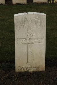 Delville Wood Cemetery Longueval - Kelly, T