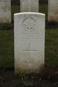 Delville Wood Cemetery Longueval - Kennison, T