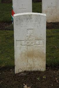 Delville Wood Cemetery Longueval - Keyms, Thomas Booth