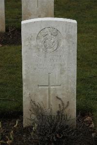 Delville Wood Cemetery Longueval - Larking, George Edward