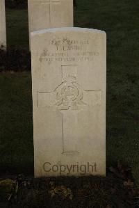 Delville Wood Cemetery Longueval - Lavin, J