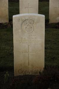 Delville Wood Cemetery Longueval - Lawson, B