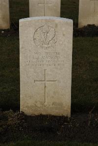 Delville Wood Cemetery Longueval - Lawson, G