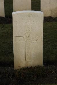 Delville Wood Cemetery Longueval - Lee, L T