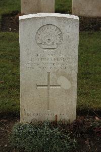 Delville Wood Cemetery Longueval - Lettman, Frank