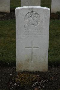 Delville Wood Cemetery Longueval - Lewis, W H