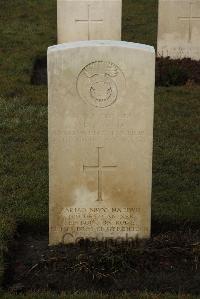 Delville Wood Cemetery Longueval - Lloyd, M