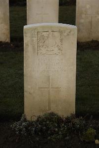 Delville Wood Cemetery Longueval - Lowther, H