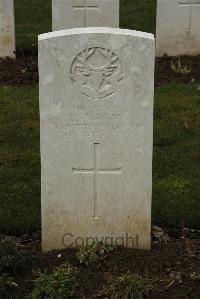 Delville Wood Cemetery Longueval - Magan, D