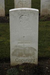 Delville Wood Cemetery Longueval - Maughan, T