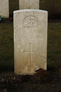 Delville Wood Cemetery Longueval - Mayor, E