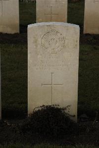 Delville Wood Cemetery Longueval - Miles, H P