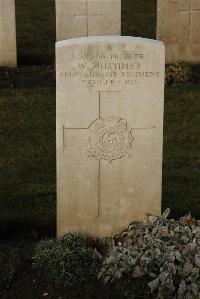 Delville Wood Cemetery Longueval - Mortimer, W