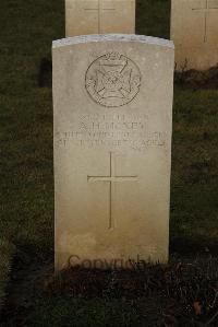 Delville Wood Cemetery Longueval - Moxey, Augustus Harry