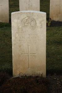 Delville Wood Cemetery Longueval - Neal, H