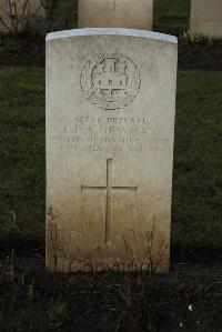 Delville Wood Cemetery Longueval - Newman, George Douglas Allen