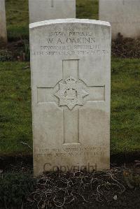 Delville Wood Cemetery Longueval - Oakins, William Albert