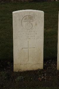 Delville Wood Cemetery Longueval - Parker, G F