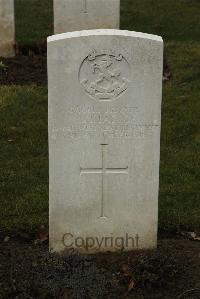 Delville Wood Cemetery Longueval - Pascoe, C T