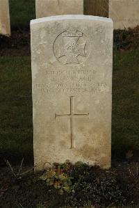 Delville Wood Cemetery Longueval - Pearsall, J