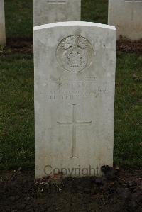 Delville Wood Cemetery Longueval - Plant, E