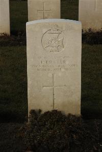 Delville Wood Cemetery Longueval - Porter, F