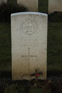 Delville Wood Cemetery Longueval - Potter, E