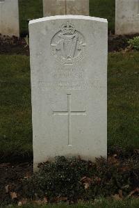 Delville Wood Cemetery Longueval - Power, P