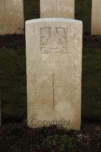 Delville Wood Cemetery Longueval - Predhumeau, L