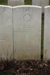 Delville Wood Cemetery Longueval - Prince, G