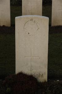 Delville Wood Cemetery Longueval - Proom, Alfred