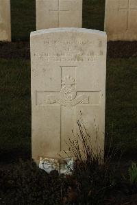 Delville Wood Cemetery Longueval - Read, R