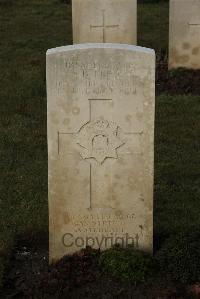 Delville Wood Cemetery Longueval - Rees, Daniel