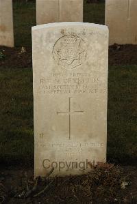 Delville Wood Cemetery Longueval - Reynolds, R E N