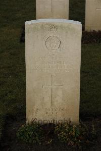 Delville Wood Cemetery Longueval - Richards, Edward