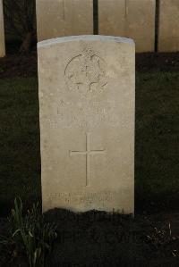 Delville Wood Cemetery Longueval - Sanders, E W