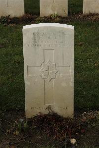 Delville Wood Cemetery Longueval - Sheer, F