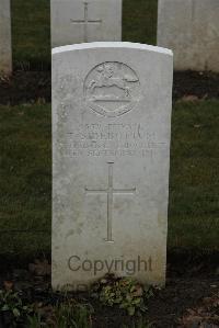 Delville Wood Cemetery Longueval - Sidebottom, T