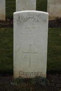 Delville Wood Cemetery Longueval - Sim, T