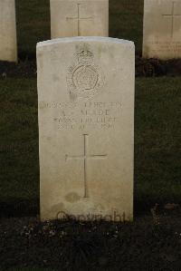 Delville Wood Cemetery Longueval - Slade, A E