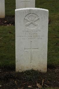 Delville Wood Cemetery Longueval - Slinn, C