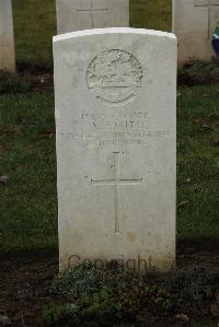 Delville Wood Cemetery Longueval - Smith, A