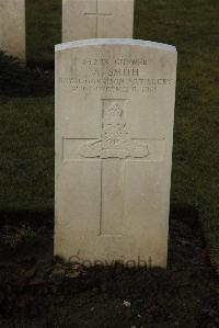 Delville Wood Cemetery Longueval - Smith, A