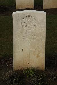 Delville Wood Cemetery Longueval - Spence, P