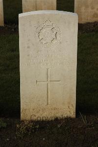 Delville Wood Cemetery Longueval - Sperinck, Thomas George