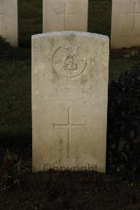 Delville Wood Cemetery Longueval - Steele, T