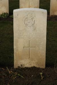 Delville Wood Cemetery Longueval - Sutherland, Leonard Thomas