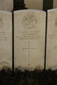 Delville Wood Cemetery Longueval - Symmons, J