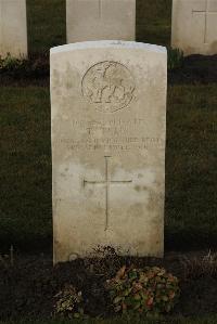 Delville Wood Cemetery Longueval - Tams, T