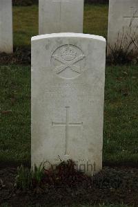 Delville Wood Cemetery Longueval - Taylor, Vernon